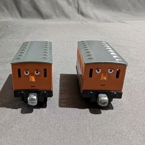 Thomas and Friends Annie And Clarabel Passenger Trains Diecast Metal
